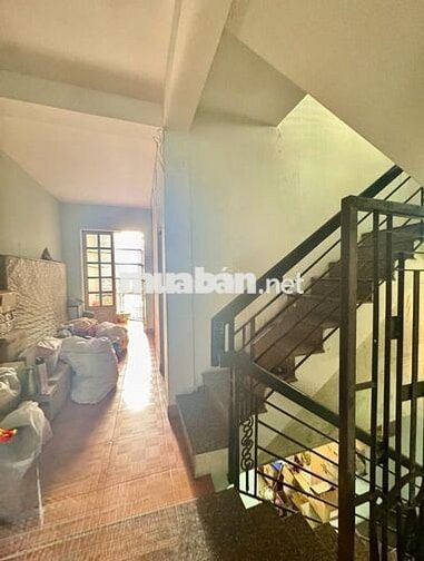 Nhà Bình Tân - 5,5m dài 7m 4 lầu 5PN ngay Tân Phú giá 3.4 tỉ - SHR