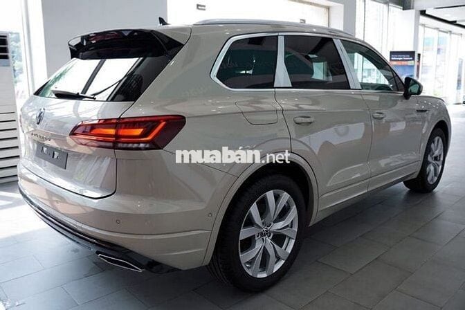 Volkswagen Touareg Luxury 2.0 TSI 2024 - 2 Tỷ 768