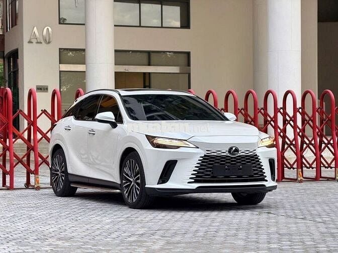 Lexus RX350 Premium 2025 Trắng 10.000 km