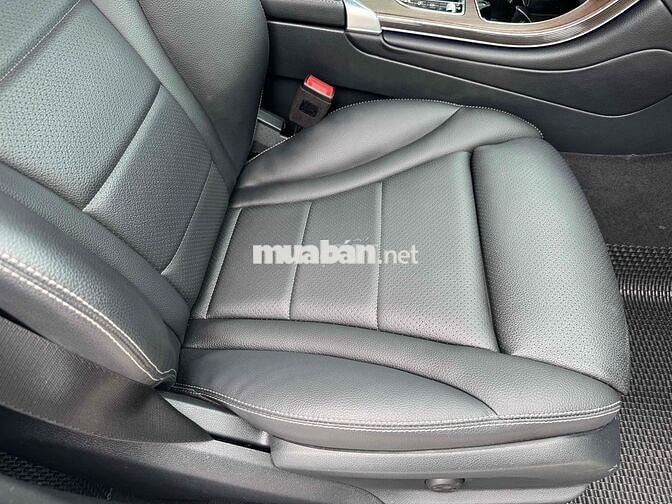 Mercedes-Benz GLC200 4Matic 2022 Trắng 70000 km