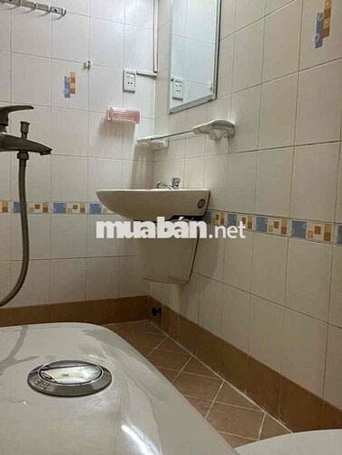 Cần cho thuê phòng hẻm 689 trần xuân soạn quận 7