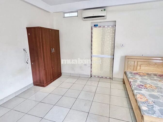 Phòng trọ đường tạ Quang Bửu, sát bến xe quận 8,xe tải chạy