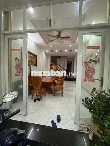 CHO THUÊ NHÀ VIEW CÔNG VIÊN – KDC TÂN QUY ĐÔNG – QUẬN 7 – GIÁ 27 TRIỆU
