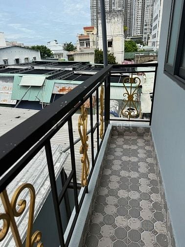 Chính chủ bán gấp nhà 2lầu hẻm 585 Ng.Thị Thập Q7.(4pn) ngay LOTTE MAR