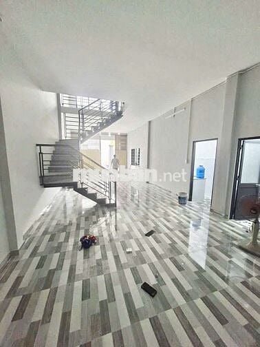 Nhà cho thuê Ấp Chiến Lược, BT (1 lầu suốt 2WC) phù hợp ở, kd onl, kho
