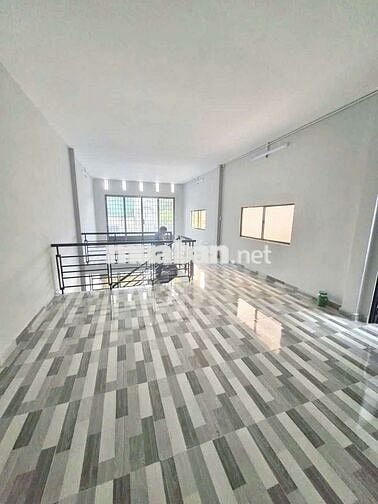 Nhà cho thuê Ấp Chiến Lược, BT (1 lầu suốt 2WC) phù hợp ở, kd onl, kho