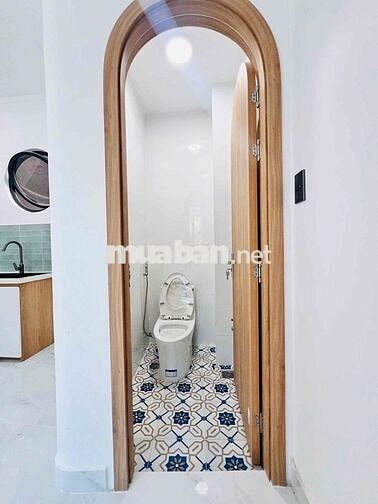 NHÀ ĐẸP NÚP MẶT TIỀN NGUYỄN TRI PHƯƠNG - HIẾM