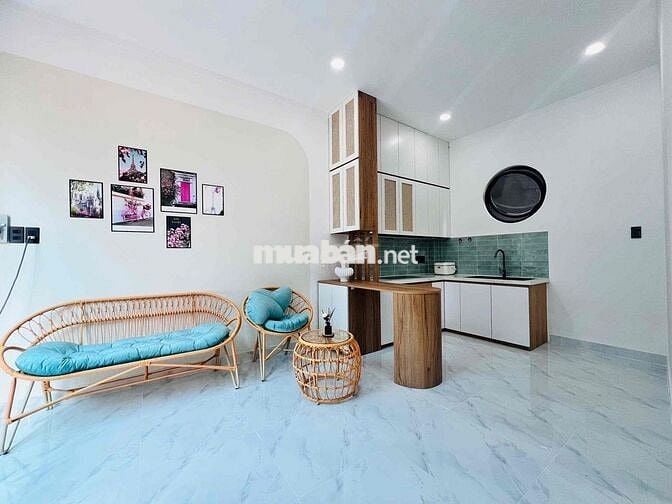 NHÀ ĐẸP NÚP MẶT TIỀN NGUYỄN TRI PHƯƠNG - HIẾM