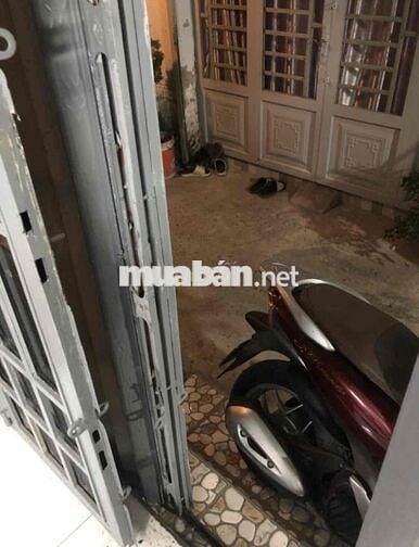 Cho thuê 6triệu nhà 2 lầu nguyên căn 2534/9A huỳnh tấn phát
