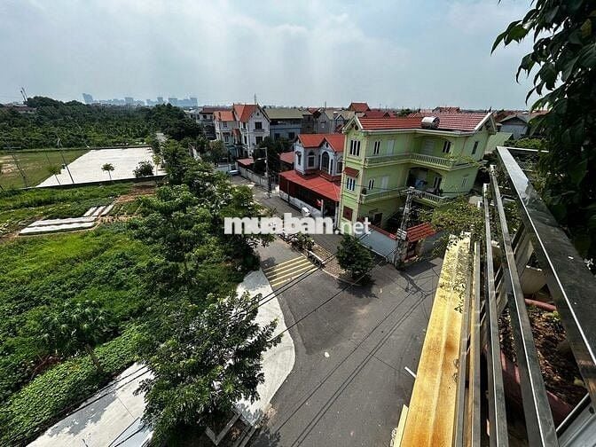 Cho thuê nhà 5 tầng, thang máy, 80m², MT 5m, giá chỉ 8,5 triệu/tháng