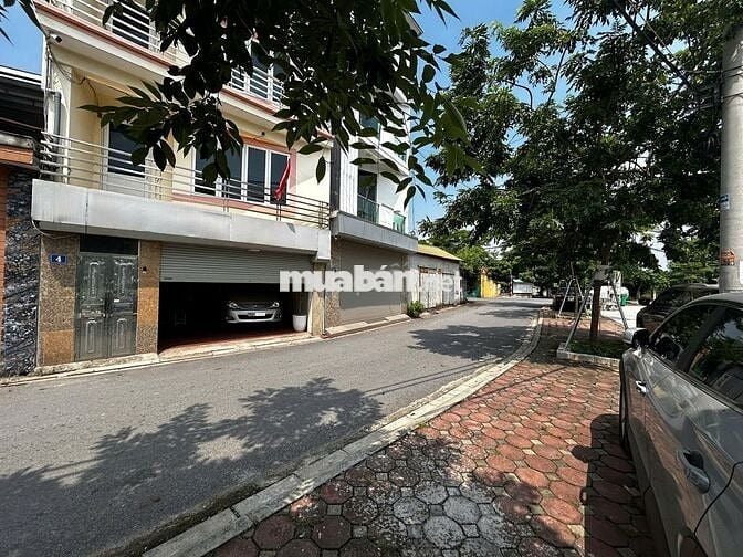 Cho thuê nhà 5 tầng, thang máy, 80m², MT 5m, giá chỉ 8,5 triệu/tháng