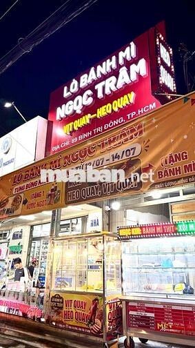 Tuyển Nhân Viên Bán Bánh Mì