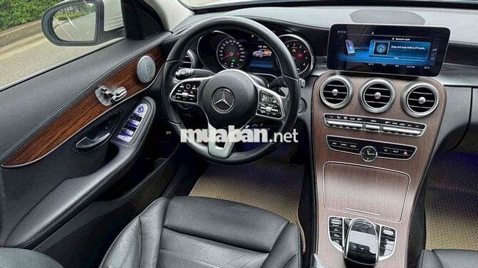 Mercedes-Benz C200 Exclusive 2021 Trắng cực đẹp