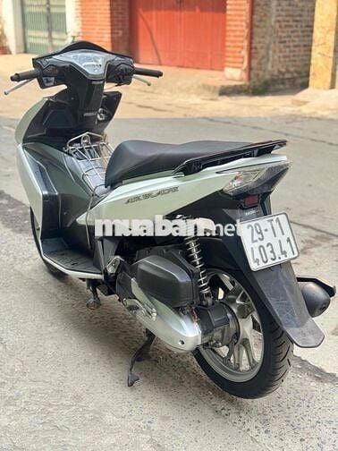 Honda Air Blade Trắng xám xe còn như mới