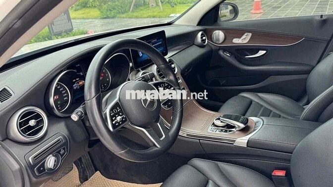 Mercedes-Benz C200 Exclusive 2021 Trắng cực đẹp
