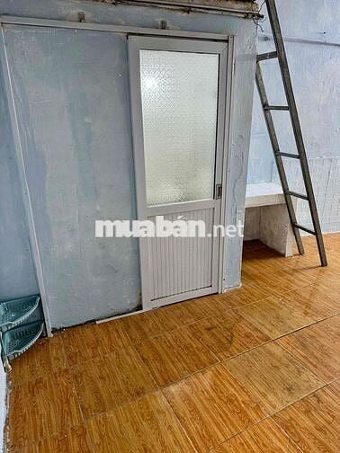 Nhà cấp 4 đủ điều hoà, nóng lạnh, tủ lạnh lối đi độc lập