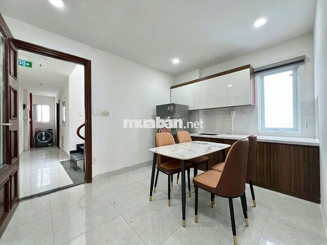 Cho thuê CH nhà mới 100% 2PN rộng 70m2 - Nhà mặt tiền Trung Tâm Quận 1