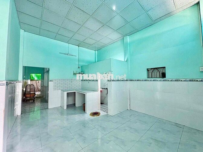 NHÀ CẤP 4 TÂN HIỆP HOC MON SẠCH ĐEP Y ẢNH