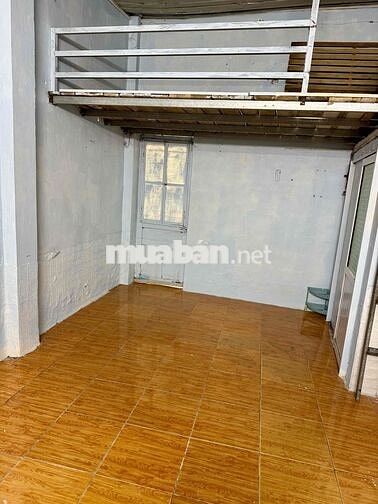 Nhà cấp 4 đủ điều hoà, nóng lạnh, tủ lạnh lối đi độc lập