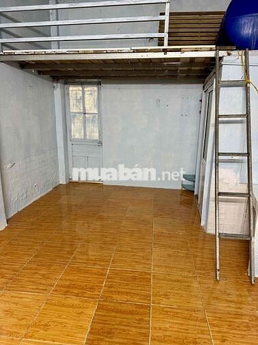 Nhà cấp 4 đủ điều hoà, nóng lạnh, tủ lạnh lối đi độc lập