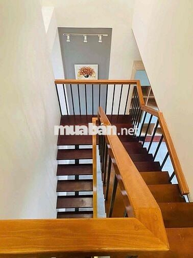 275 CHO THUÊ NHÀ 2 TẦNG SÁT BỜ SÔNG – 2PN 3WC