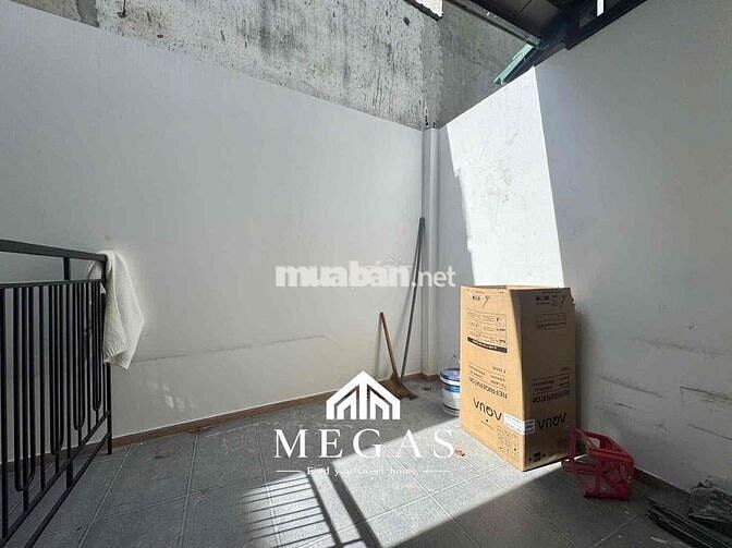 DUPLEX - FULL NỘI THẤT - MỚI XÂY - BAN CÔNG TO NGAY CÔNG VIÊN LÀNG HOA