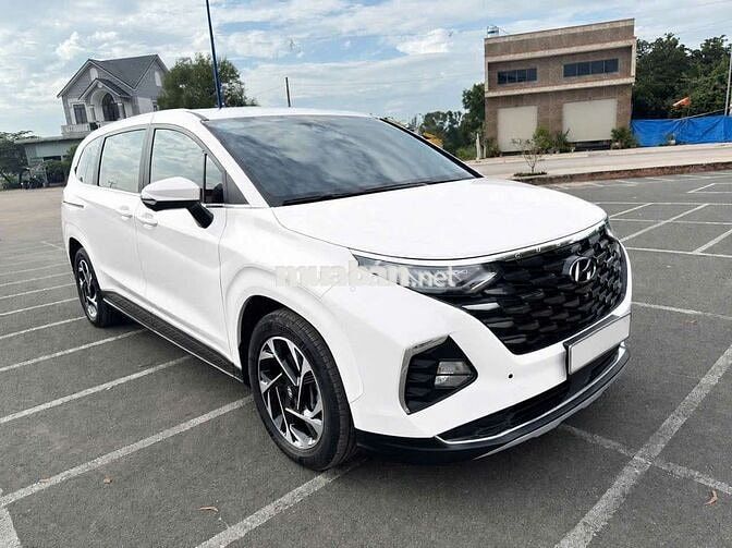 Hyundai Custin 2.0T 2023 Trắng 7 chỗ