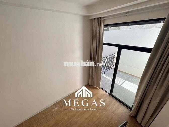 DUPLEX - FULL NỘI THẤT - MỚI XÂY - BAN CÔNG TO NGAY CÔNG VIÊN LÀNG HOA