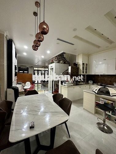 Liền kề Hà Đô. Khu nghỉ dưỡng giữa trung tâm Sài Gòn