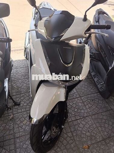 Honda SH 125 Trắng Mới 99%