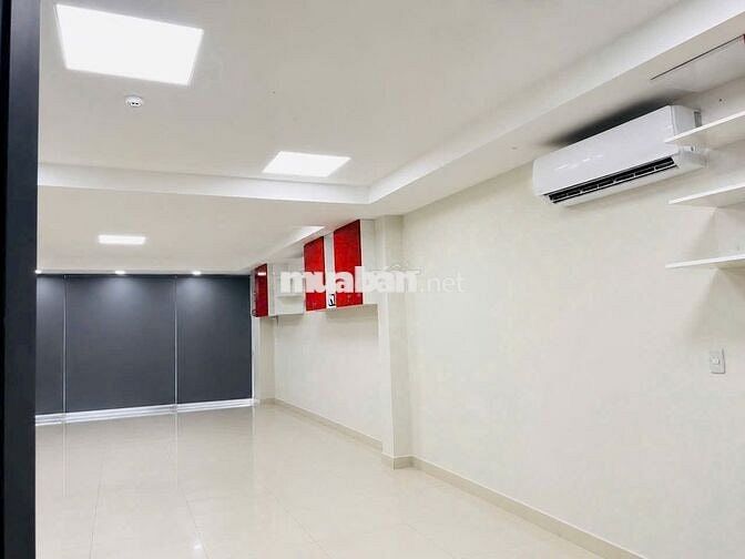 TÒA NHÀ VĂN PHÒNG Q.3 - DT 600M2 - GIÁ CHỈ 72TR, MỘT CĂN ***