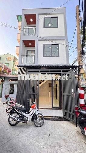 Hẻm Kinh Doanh Nguyễn Sơn, 3 Tấm, 4 x 12m, 2 Phòng Ngủ, 3 wc