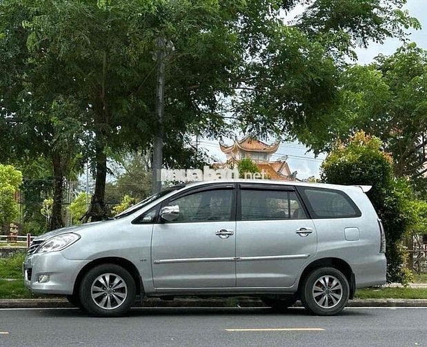 Toyota Innova G 2011 Bạc giao lưu xe