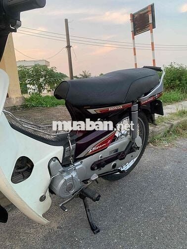 Honda Dream Thái Trắng Nâu Số Sàn