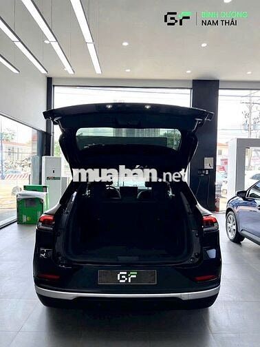 Cần Bán Gấp VinFast VF8 Eco 2022 Đen - Siêu Lướt