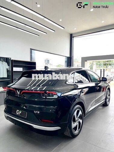 Cần Bán Gấp VinFast VF8 Eco 2022 Đen - Siêu Lướt