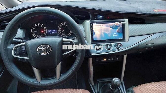 Toyota Innova E 2019 Màu Ánh Kim