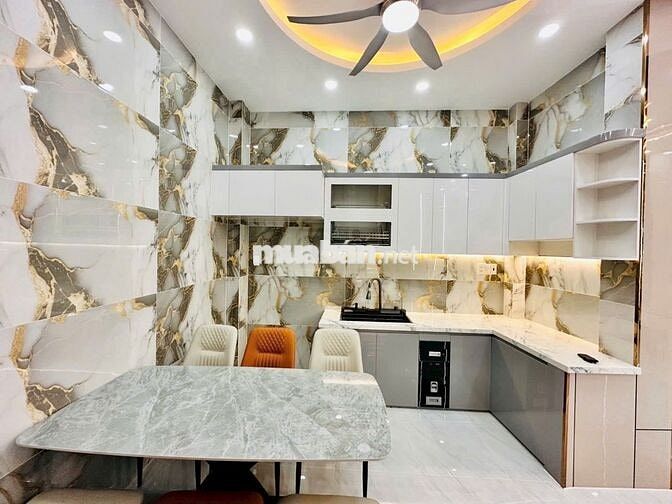 50m2, Bán nhà 1/Phạm Văn Đồng, 4 tầng, 5PN, hẻm xe hơi,P1 Gò Vấp, 7 TỶ