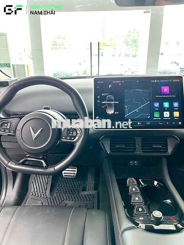 Cần Bán Gấp VinFast VF8 Eco 2022 Đen - Siêu Lướt