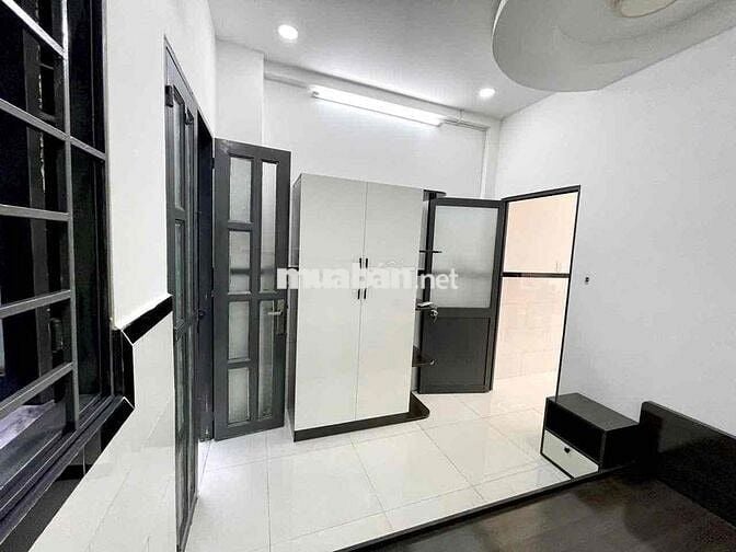 NHÀ NGUYÊN CĂN 3PN NGAY TRUNG TÂM Q5 FULL NỘI THẤT