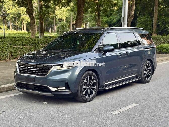 Kia Carnival Signature 3.5G 2022 Xanh 5 vạn km