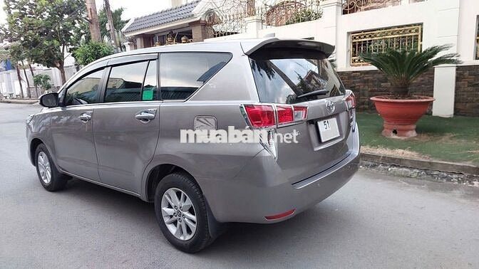 Toyota Innova E 2019 Màu Ánh Kim