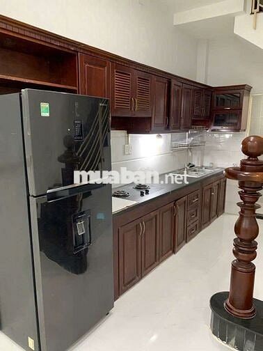 Hẻm Trần Hưng Đạo, Quận 1, 1 Trệt 3 Lầu, 120m2, 2PN 3WC