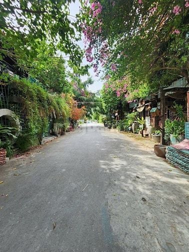 Biệt thự đường thông ,KDC  Làng Đại Học ABC , 10x15 , 3 lầu.Giá:18,8tỷ