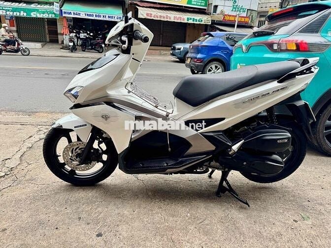🟢🟢 AB 125 Trắng đen đký 2017 xe đẹp có trả góp