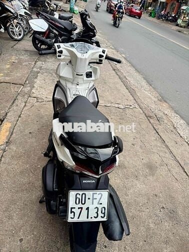 🟢🟢 AB 125 Trắng đen đký 2017 xe đẹp có trả góp