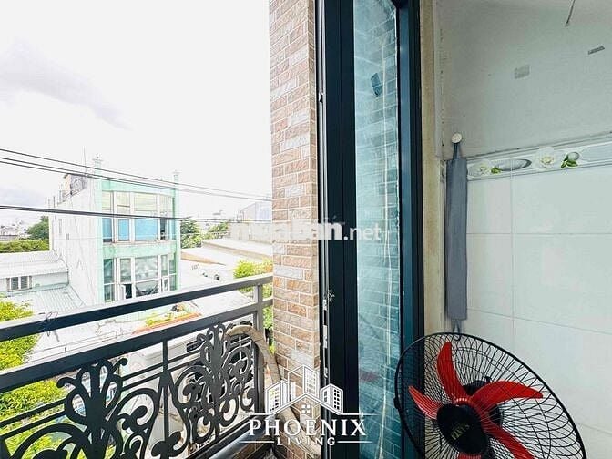 Phòng Ban Công Giá Rẻ Ngay Công Viên Phần Mềm Quang Trung
