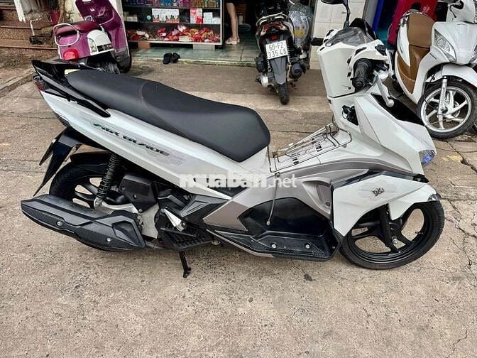 🟢🟢 AB 125 Trắng đen đký 2017 xe đẹp có trả góp