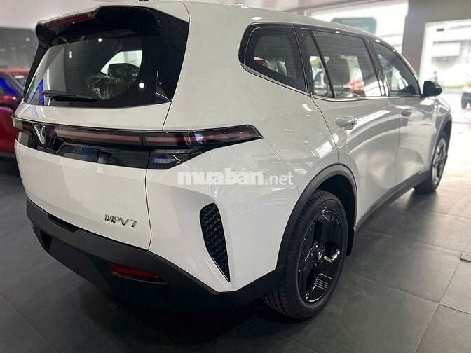 🔥 VINFAST MPV 7 GIẢM CÒN 750 TRIỆU – XE SẴN