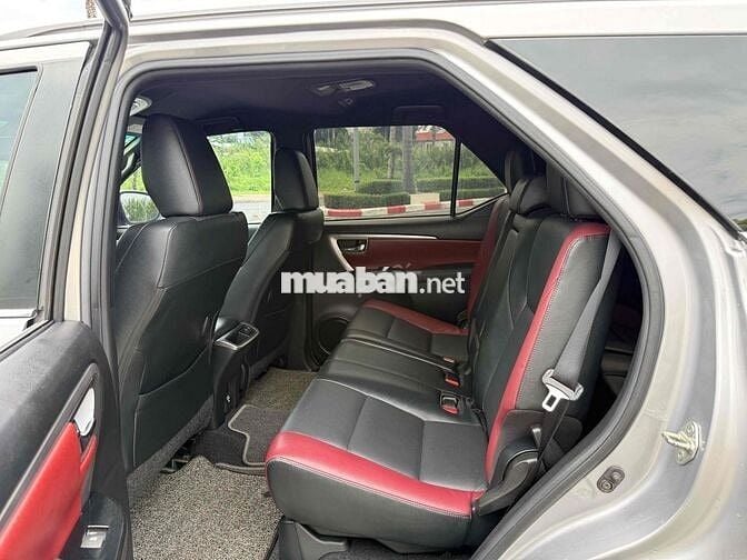 Toyota Fortuner Legender 2.8L 4x4AT 2022